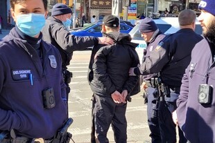 2022 2 16 flushing arrest mob 01