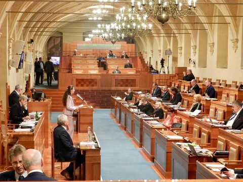 2019 3 23 czech senate resolution 03