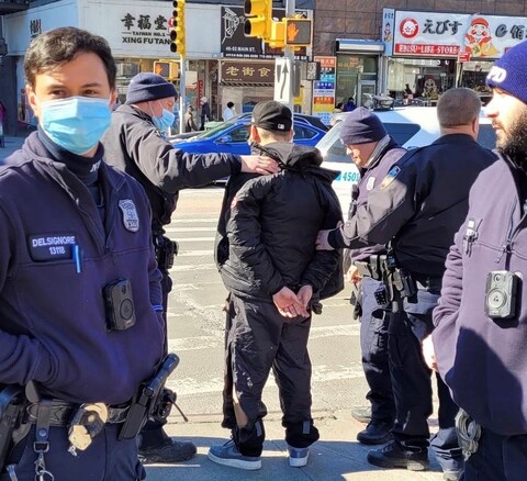 2022 2 16 flushing arrest mob 01